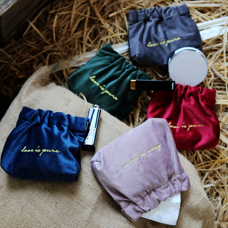 Large capacity aunt towel sanitary cotton cotton storage bag Velvet Moon bag multi-purpose lipstick bag storage portable