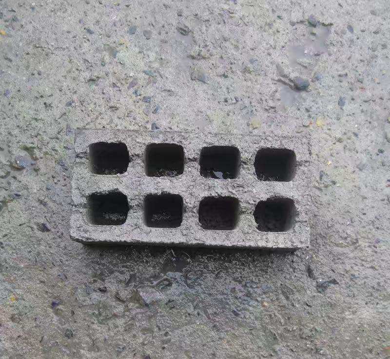 (Pier direct sales)95 porous cement brick: decoration auxiliary material cement Huangsha (Xiyun Building Materials)