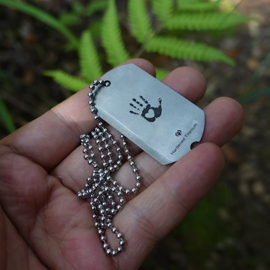 Camping survival tool hard titanium alloy dog tag survival card
