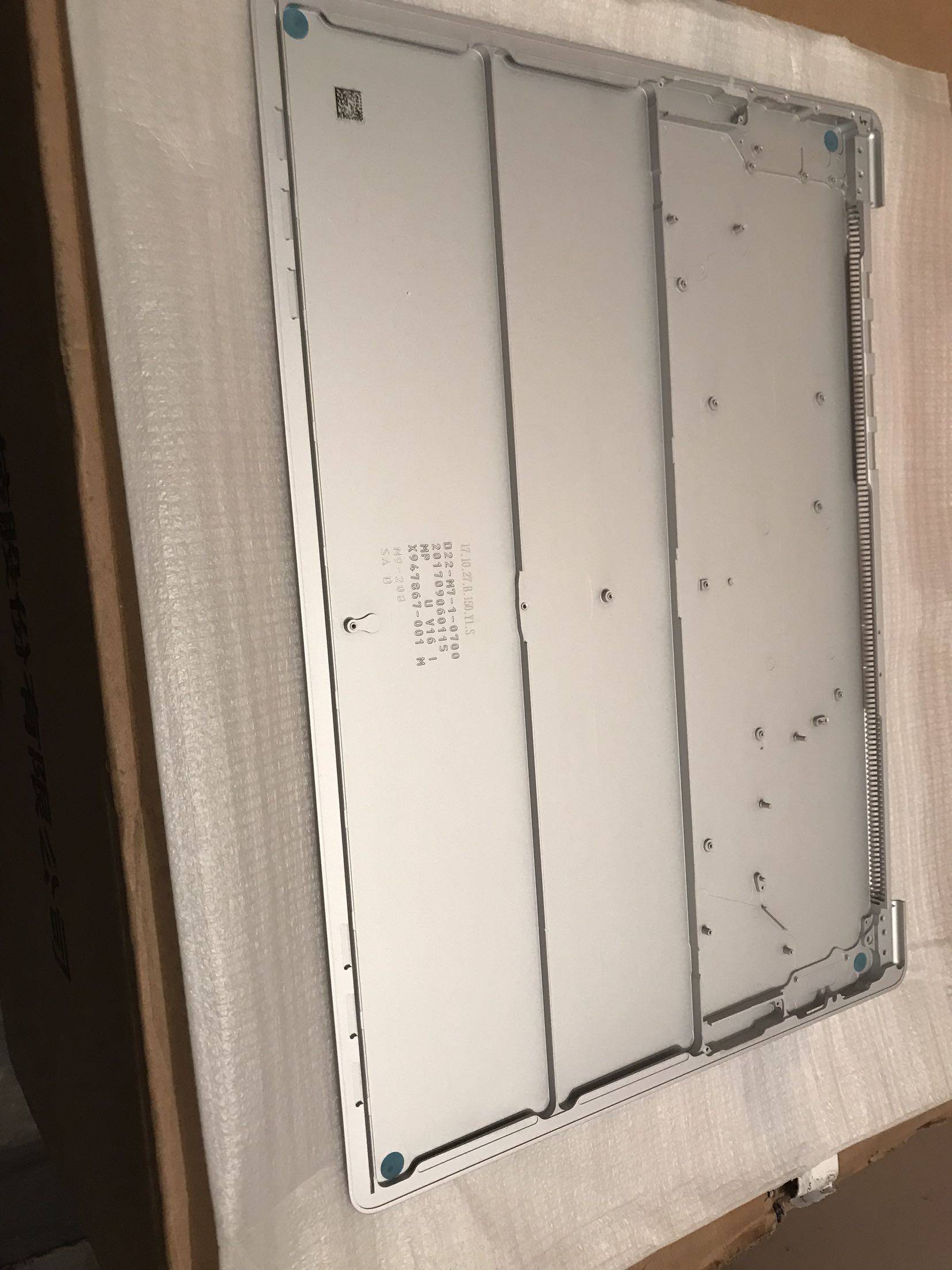 Apply Microsoft surface laptop A1769 parts D shell bottom shell