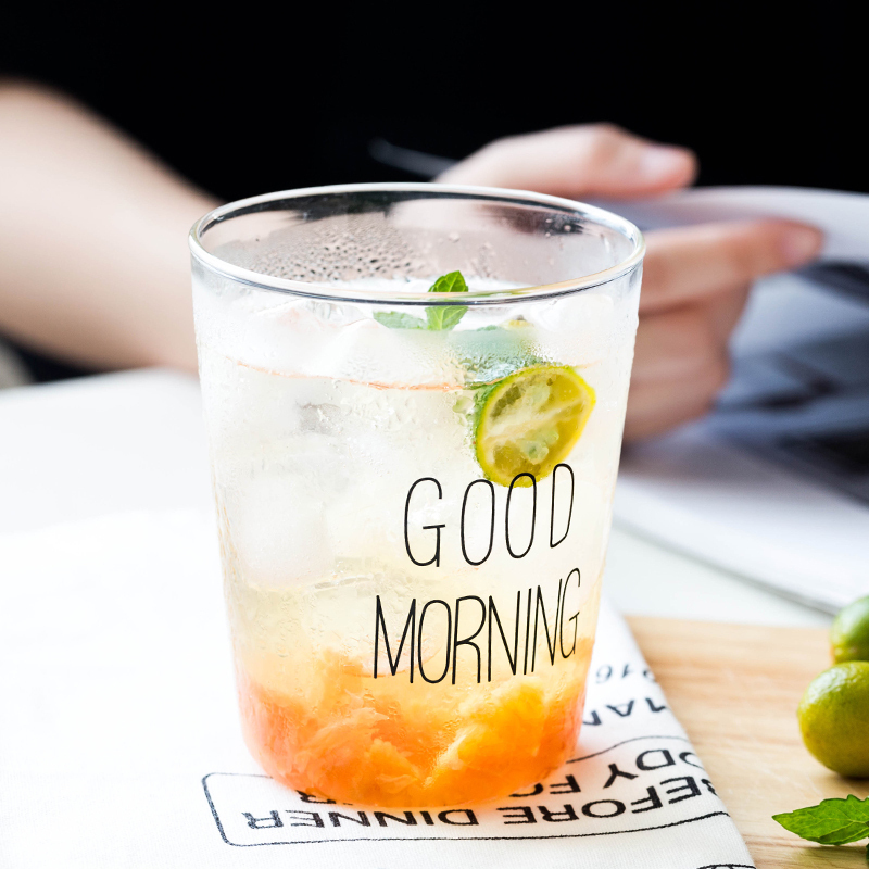 Sun-style ins glass cups with the same amount of milk transparent good morning Good Morning Morning Juice Breakfast drinks Cup