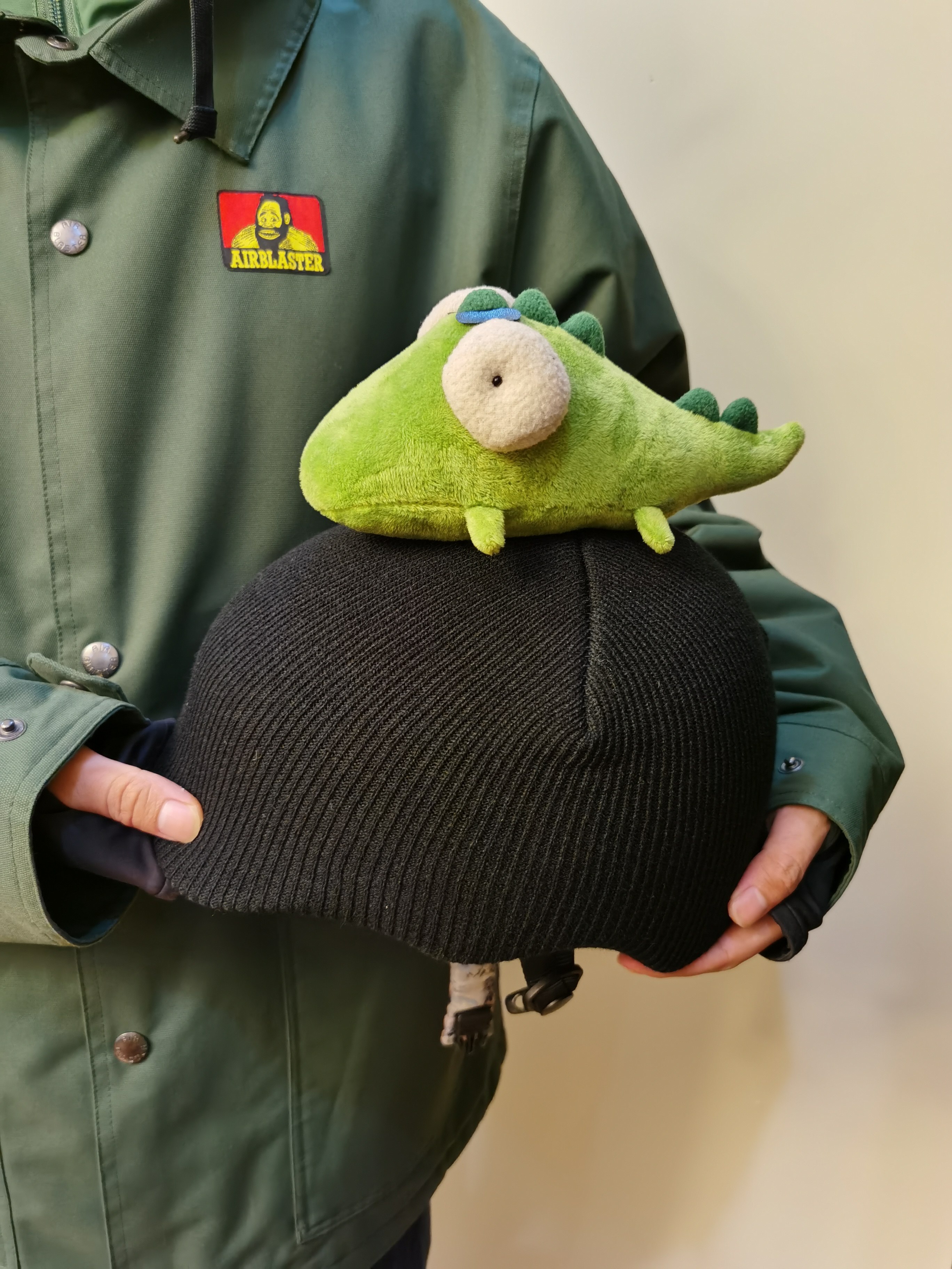 Staying Cute Crocodile Single Double Board Ski Skating Gliding Umbrellas Cute Electric Car Safety Helmet Cover Helmets All Hands