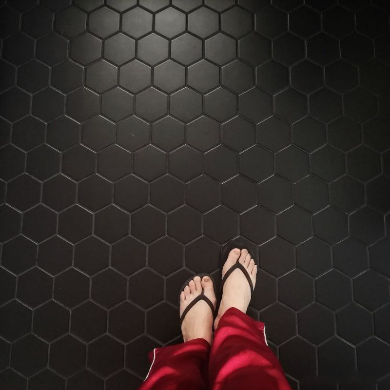 Nordic ceramic mosaic stores Hexagon Brick Toilet Bathroom tiles Makeup Room Wall Tiles Black And White Hexagonal Brick