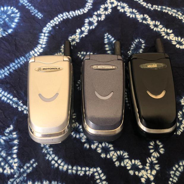 Motorola V8088 Classic Flip Original Dress National Line Antique Nostalgia Mobile Phone No Renovation