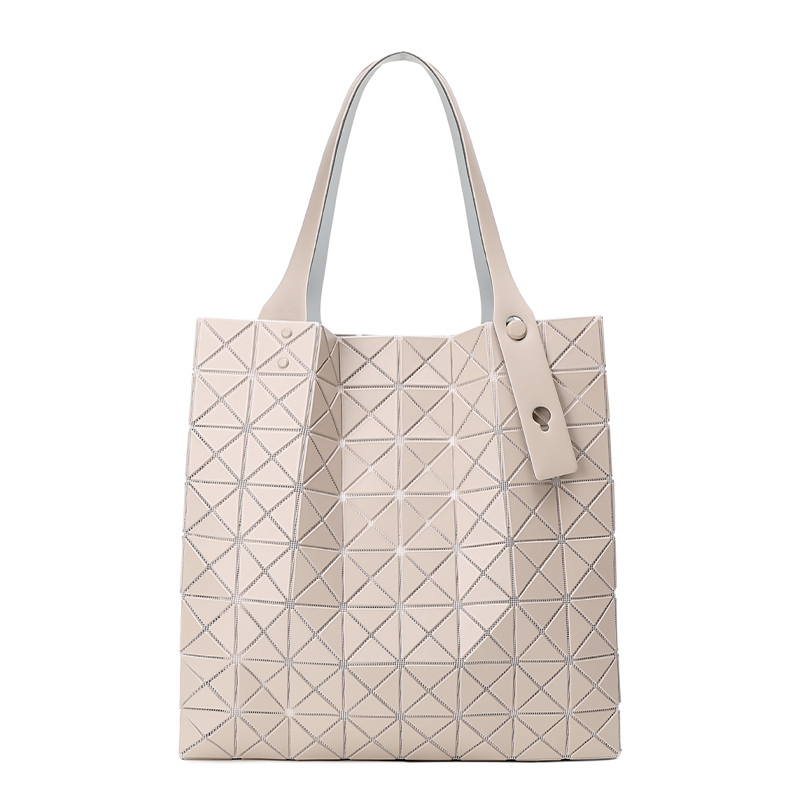 2025 Summer New Model Sanyi Home Bag for Women, Quilted 8-Grid Geometric Handbag, Light Luxury Versatile Tote Bag 2025 Summer New Model Sanyi Home Bag for Women, Quilted 8-Grid Geometric Handbag, Light Luxury Versatile Tote Bag