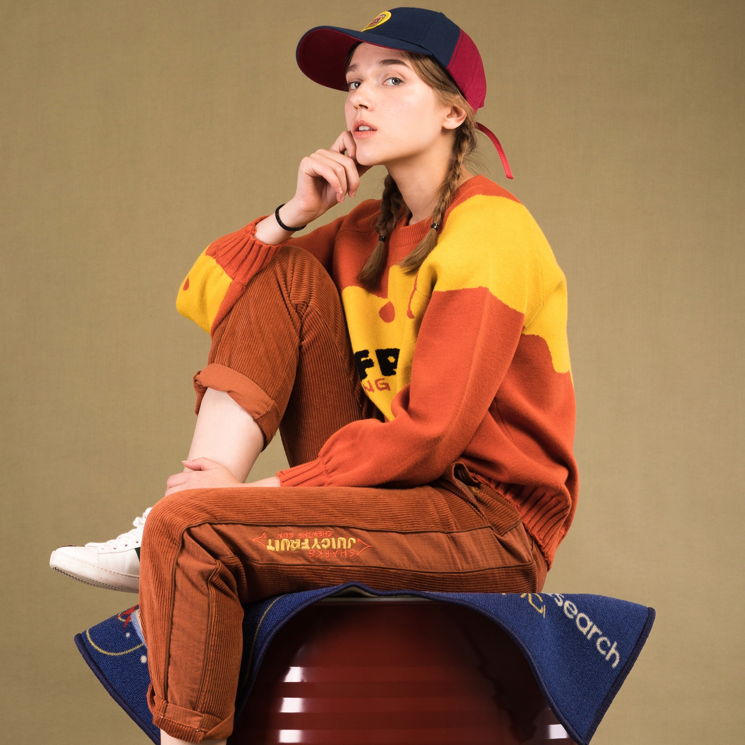 Sweater Women Loose Shark Sark Snack Collection Yellow Wrow Gum Knitwear Jacquard Top with Round Collars