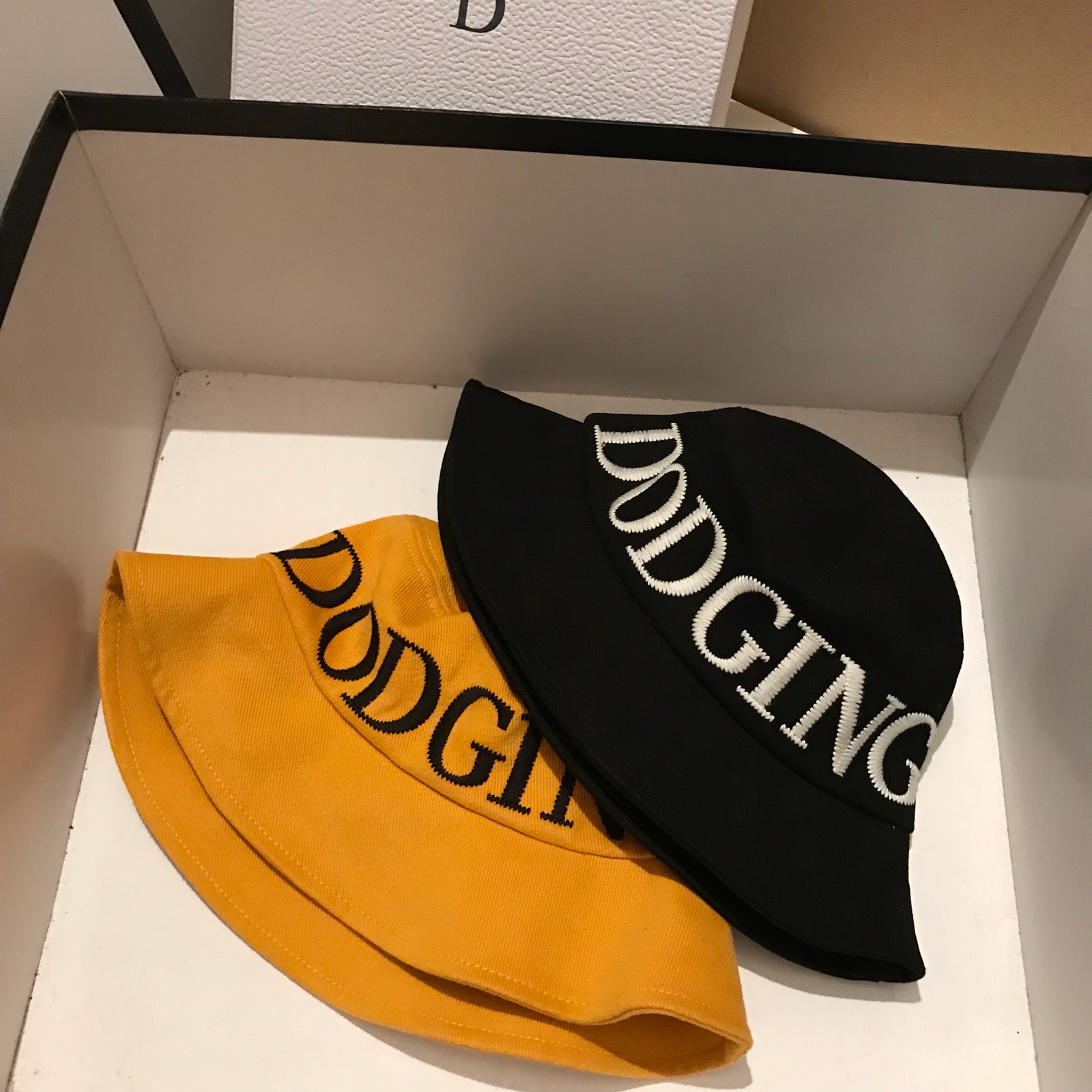 New fashionable letter fisherman hats for Japanese summer, versatile basin hats for men and women, sun hats, and casual hats detail image 10