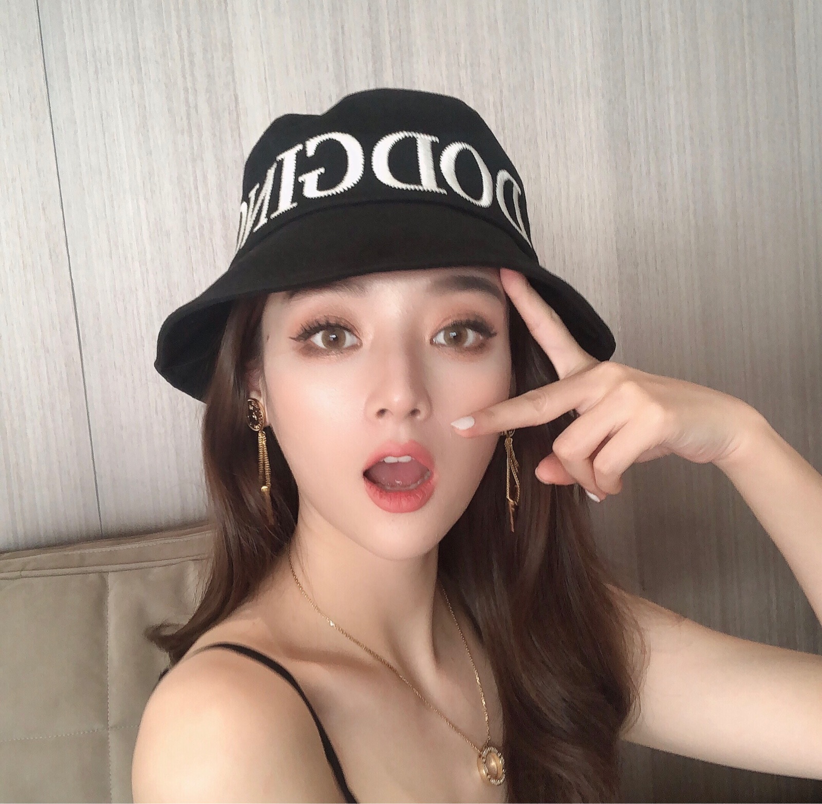 New fashionable letter fisherman hats for Japanese summer, versatile basin hats for men and women, sun hats, and casual hats detail image 8