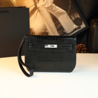 Crocodile pattern clutch bag commuter shoulder crossbody bag 2026 new casual versatile temperament genuine leather ladies messenger bag