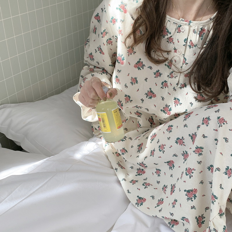 Han edition in ~ a cluster of violet pajamas female spring and autumn pure sleeve crystal red flowers sweet outer sleeping skirt