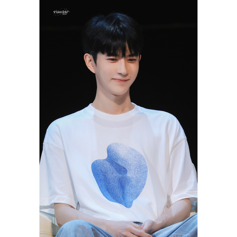 Alan Yu White T-Shirt Commemorating Bai Yueguang's Memory, Short-Sleeved Top, Born Towards the Sun