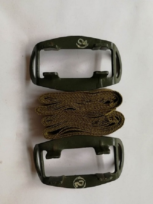 Stock collection four teeth manganese steel foot code 71 iron foot horse climbing mountaineering foot buckle ice and snow claw non-slip shoe cover