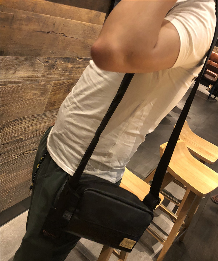 tre scatole nuova borsa a tracolla da uomo alla moda mini zaino piccolo da uomo e da donna versione giapponese e coreana borsa quadrata per cellulare a tracolla retrò_voghion.com
