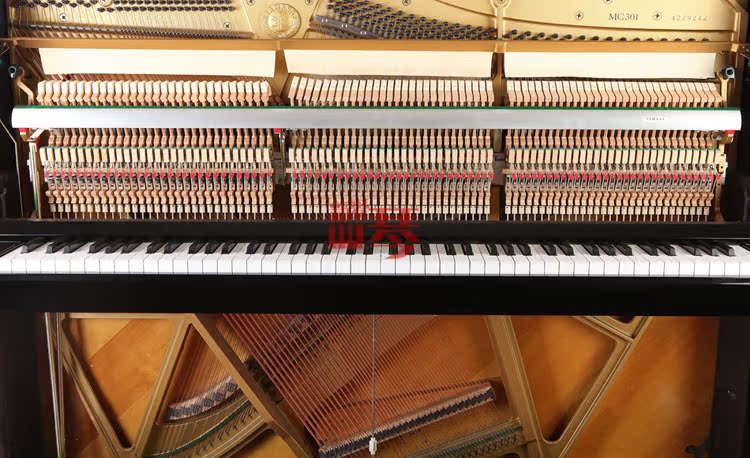 Đàn piano nguyên bản Nhật Bản Yamaha Yamaha MC495 chiều cao 121 nhà tiết kiệm chi phí 	đàn piano mini cho bé