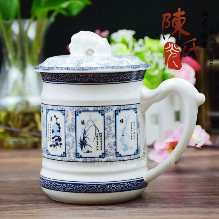 Bone China Dragon Cup Gốm sứ sáng tạo màu xanh trắng có nắp đậy để pha trà Cốc nước dung tích lớn Cốc trà văn phòng - Tách