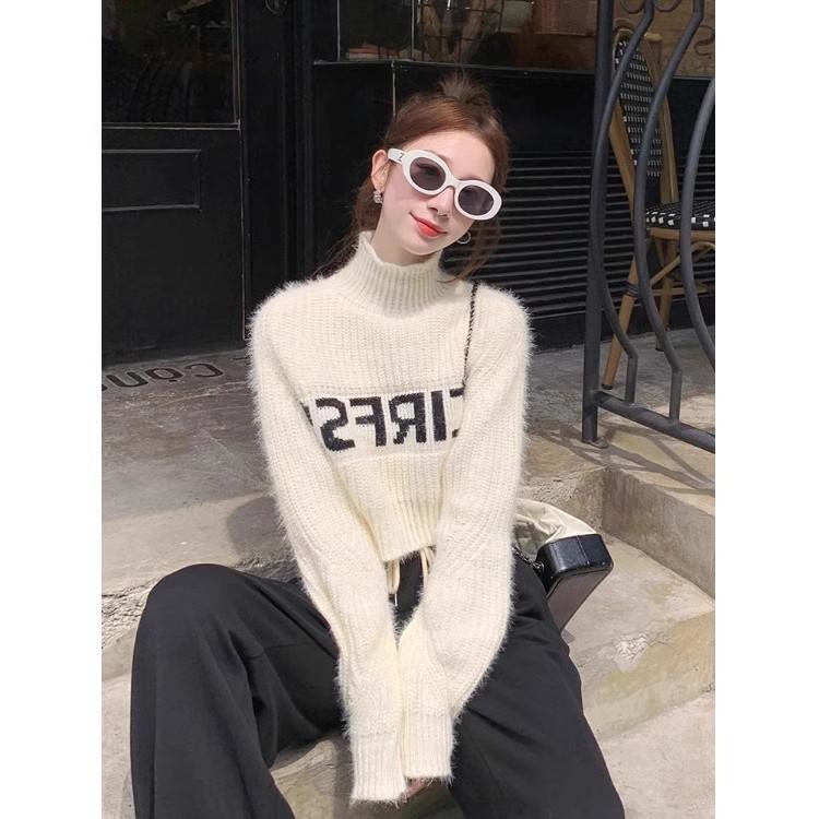 Trendy Item from Thirteen Rows~ Letter Jacquard Turtleneck Sweater for Women, Spring Style, Petite Short Slim-Fit Knit Top