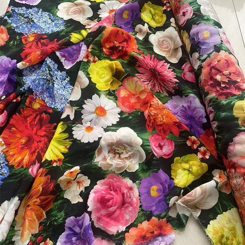 什么是2026年新款抽象派五彩印花真丝双绉面料桑蚕丝绸段时装衬衫连衣裙👗布料？