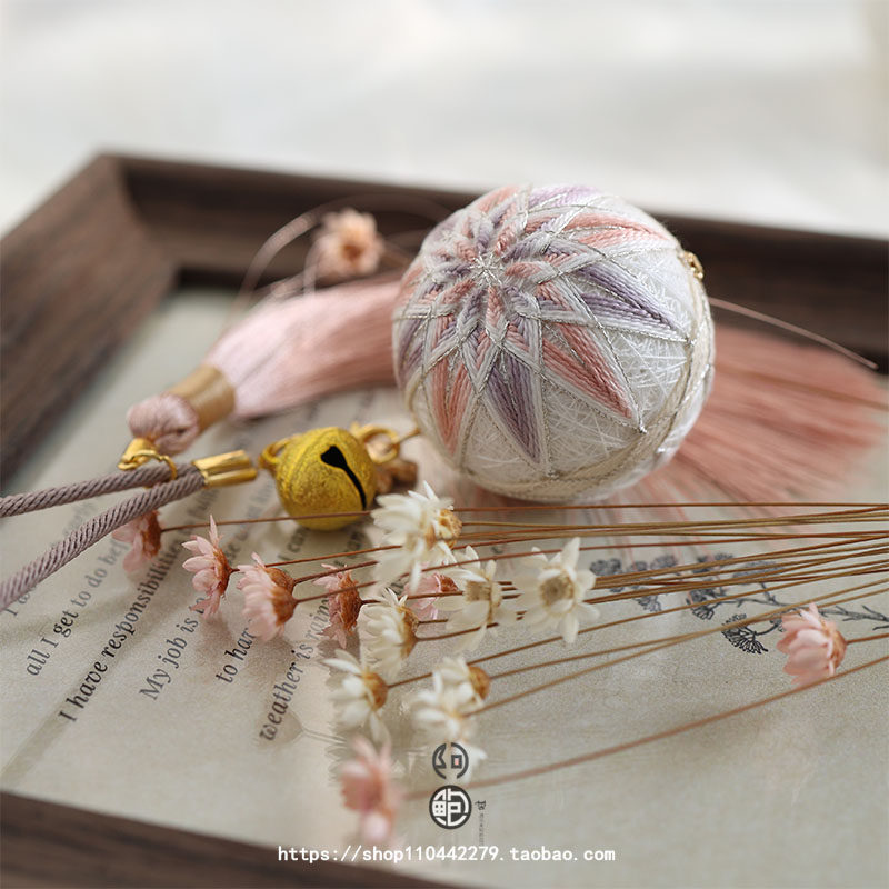 Quiet hand bobo embroidery diy material bag blessing sachet car pendant bag pendant family friend creative gift