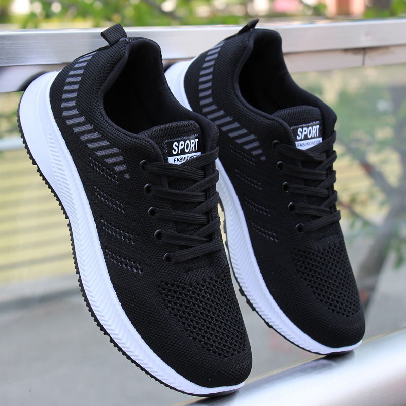 Men's shoes summer new trendy shoes casual sports shoes breathable flying woven shoes soft-soled shoes running shoes mesh hollow shoes