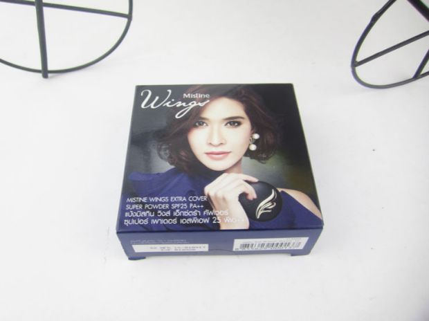 Thái Lan Mistine Wings Invisible Dry Powder Oil Control Long Lasting Makeup Makeup Kem che khuyết điểm chống thấm nước 10g - Bột nén phấn phủ maycreate