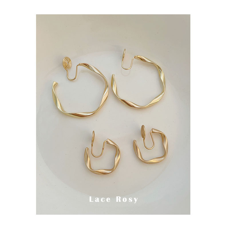 Lace earless mosquito coil ear clip retro size matte frosty metal irregular circle kink type C