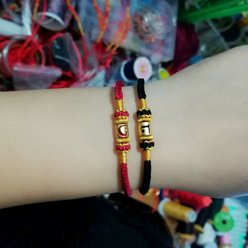 Small Red Book The Same Week Family Letters Couple Hands Rope Handmade Diy Hand Choreographers Rope Material Wrap of the film Tutorials