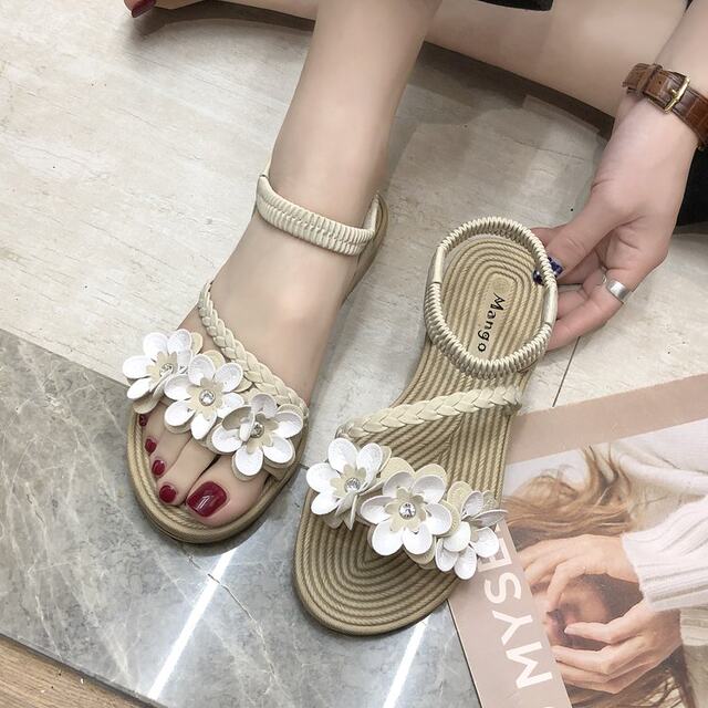 Sandals ແບບ Fairy ສໍາລັບນັກສຶກສາຍິງ 2024 Summer ເກີບແມ່ຍິງໃຫມ່ສະບັບພາສາເກົາຫຼີ Versatile Beach Shoes Flat Thick Soled ເກີບ Roman