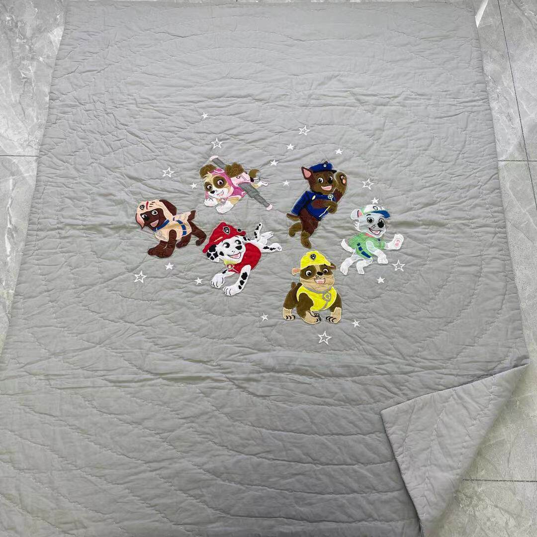 Wang Wang team cartoon pure cotton cloth patch embroidered handmade quilted boy quilt by kindergarten baby quilt 120 * 150cm