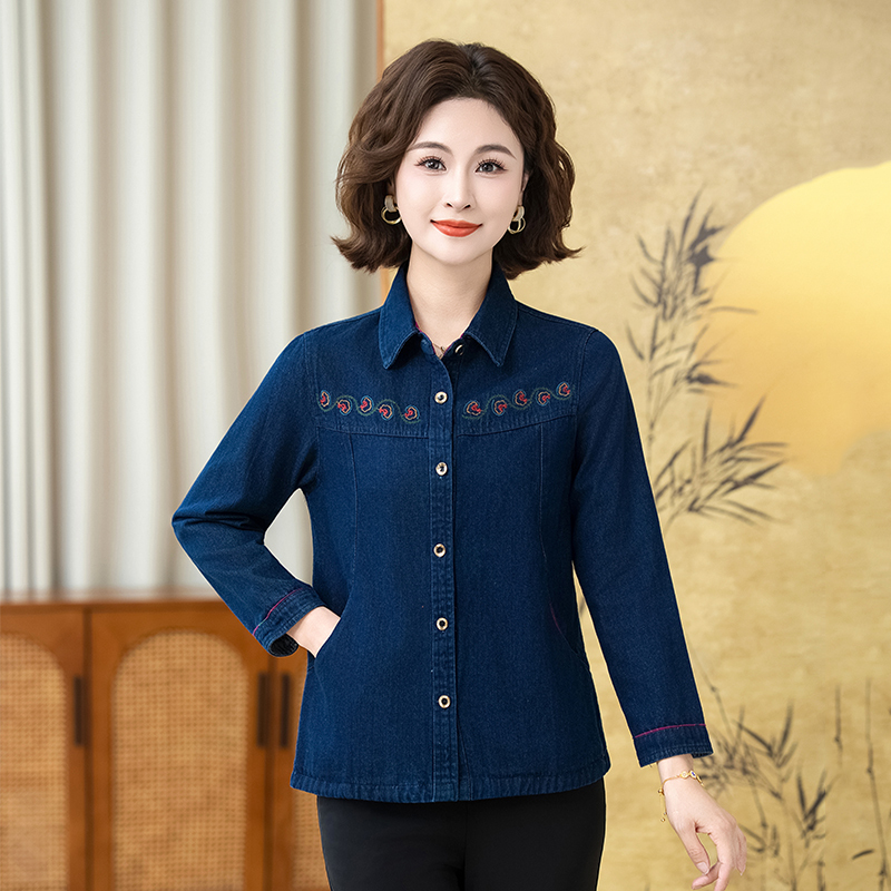 Middle-Aged and Elderly Women's Pure Cotton Denim Shirts Long-Sleeved Spring & Fall New Mother's Tops Women's Thin Outwears Loose Middle-Aged and Elderly Women's Pure Cotton Denim Shirts Long-Sleeved Spring & Fall New Mother's Tops Women's Thin Outwears Loose