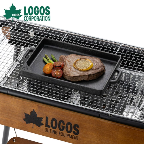 Японские логотипы на открытом воздухе