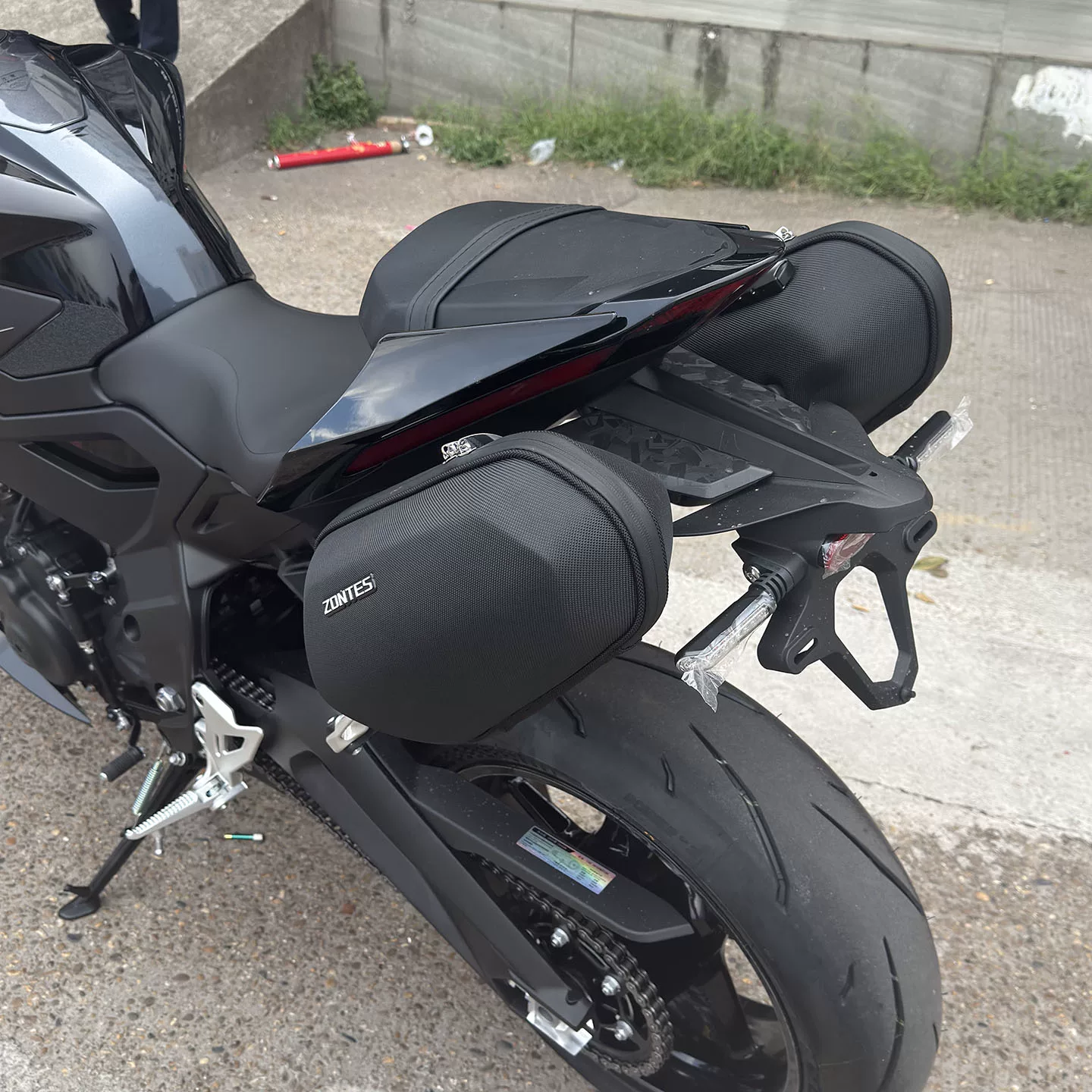 ZONTES Shengshi 703RR/R модифицированная боковая коробка боковая коробка кросс-бокет левая и правая боковая коробка скобка имитация гоночного дорожного автомобиля боковая коробка всего