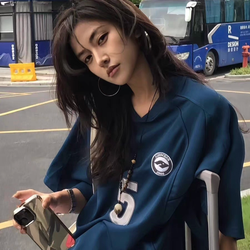 American-Style Quick-Drying Jersey T-Shirt for Women, Summer Trendy V-Neck Sports Basketball Uniform for Men and Women, Hip-Hop Loose Short-Sleeved Top American-Style Quick-Drying Jersey T-Shirt for Women, Summer Trendy V-Neck Sports Basketball Uniform for Men and Women, Hip-Hop Loose Short-Sleeved Top