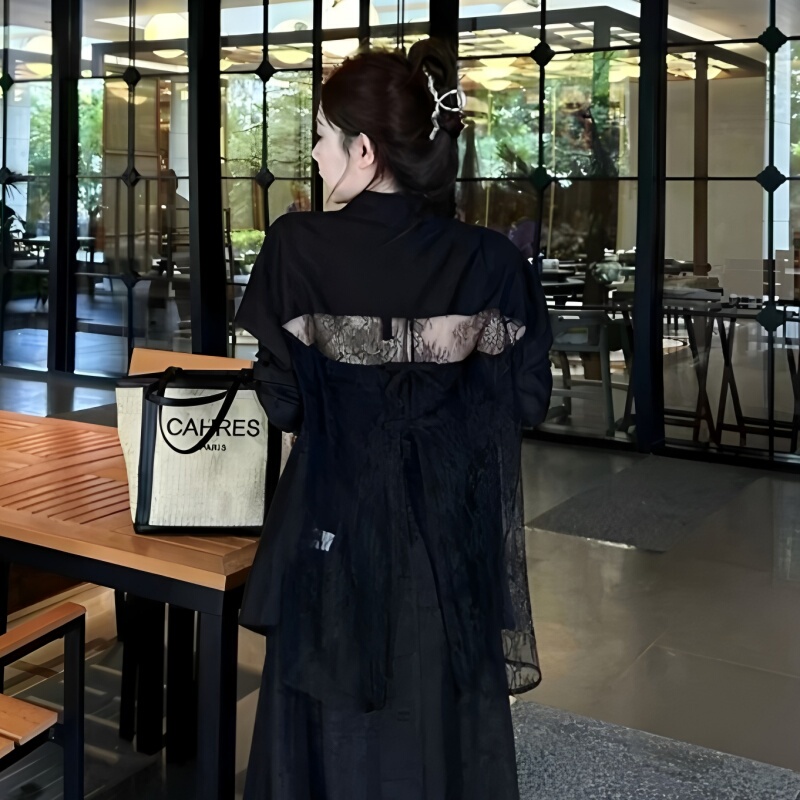 Plus Size Women's Sun-Protective Lace Bow Shirt, Summer Loose Fit, Slimming Black Top for Chubby Girls