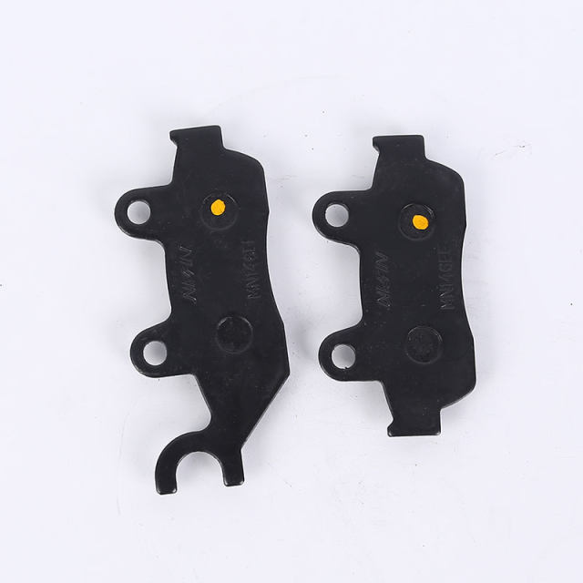 Suitable for storm front eye CB190R prey road fierce prey war eagle CBF190TR disc brake pad brake pad front brake rear brake