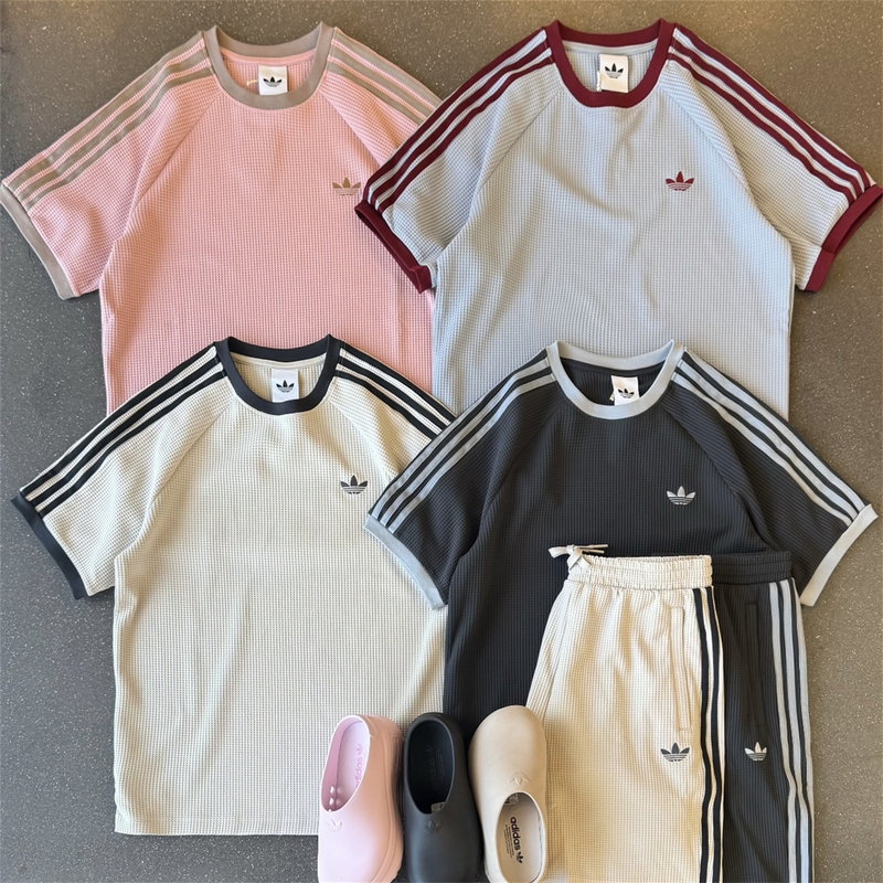 Adidas Originals Sports Fashion Waffle Short-Sleeved T-Shirt Shorts Kt7786 Kt7787 Kt7782 Adidas Originals Sports Fashion Waffle Short-Sleeved T-Shirt Shorts Kt7786 Kt7787 Kt7782