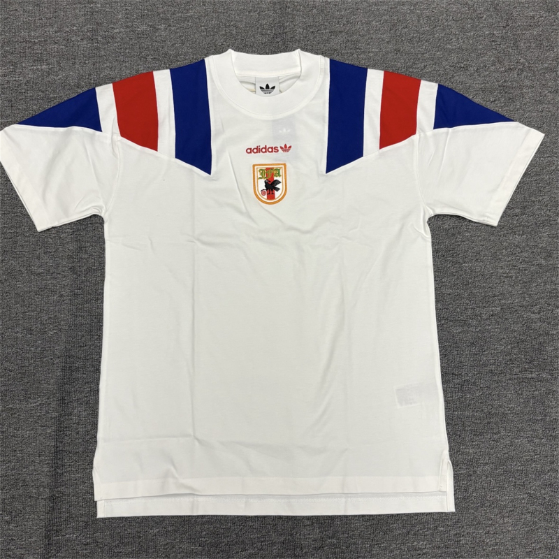 Adidas Originals Japan Team Retro Warm-Up Short Sleeve T-Shirt Kg0230