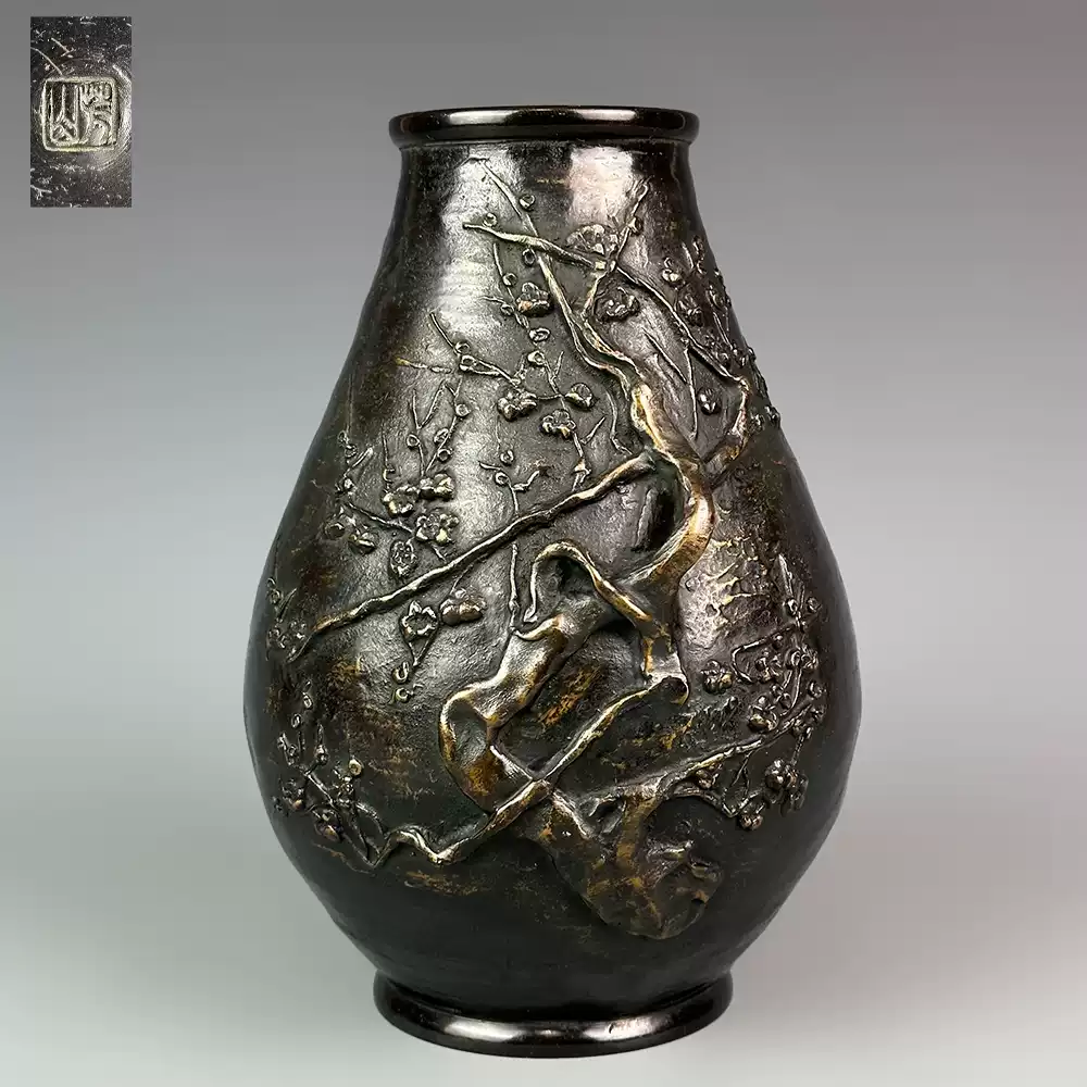 日本高岡銅器金工美術紫山刻高野良一作寿形梅和鴛鴦青銅花瓶