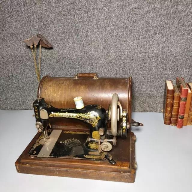 1895 Western antique British victor Singer hand sewing sewing machine clothing shop café min juku