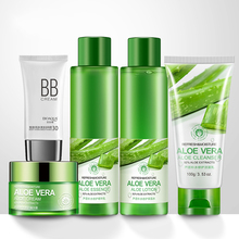 泊泉雅芦荟套装护肤品礼盒