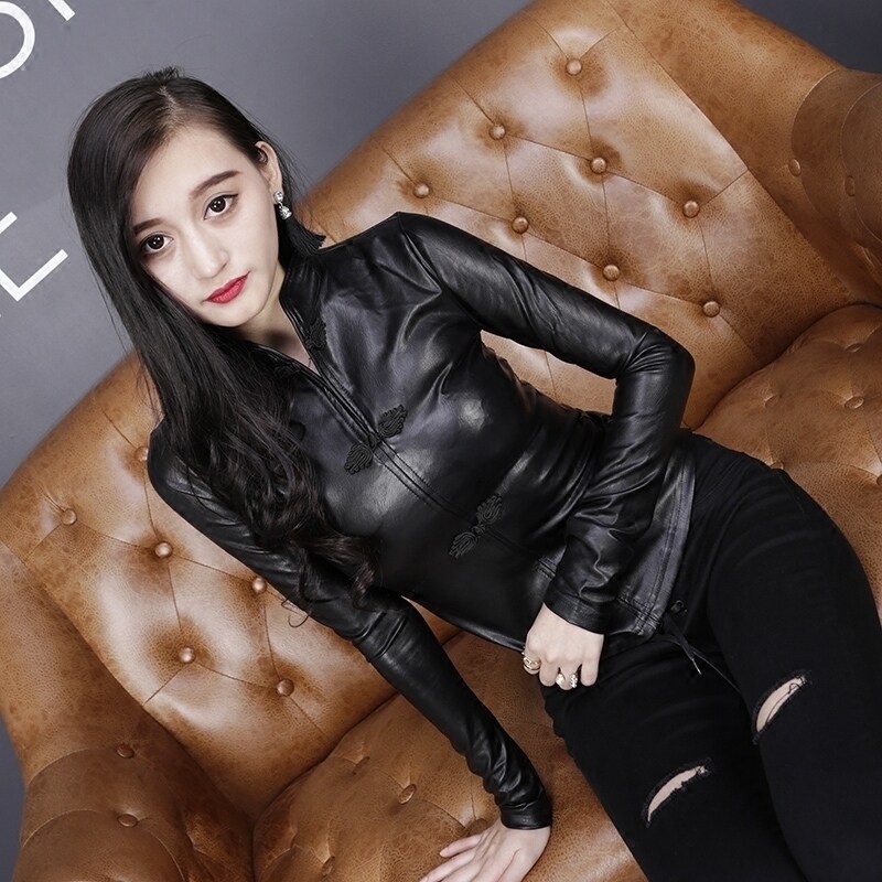 European station European trendy pu small leather short women's clothing 2022 new bottoming shirt plus velvet short winter women's coat