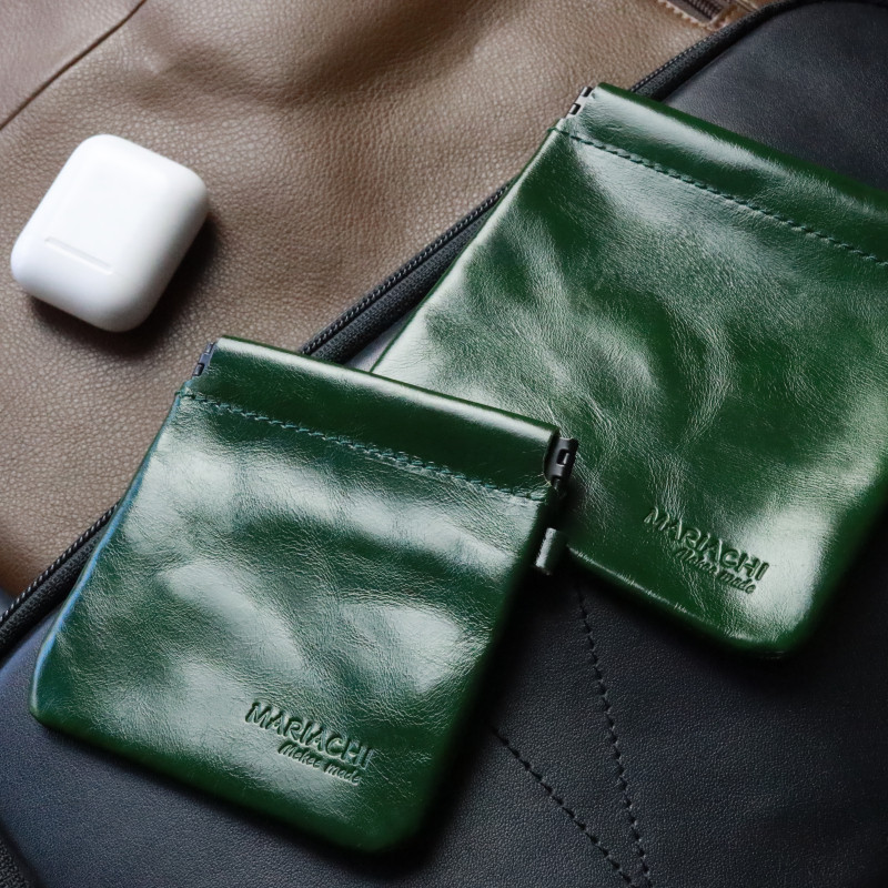 Mekee leather contains bags of cow skin AirPods headphones data line lens Gavin plays EDC collection bag