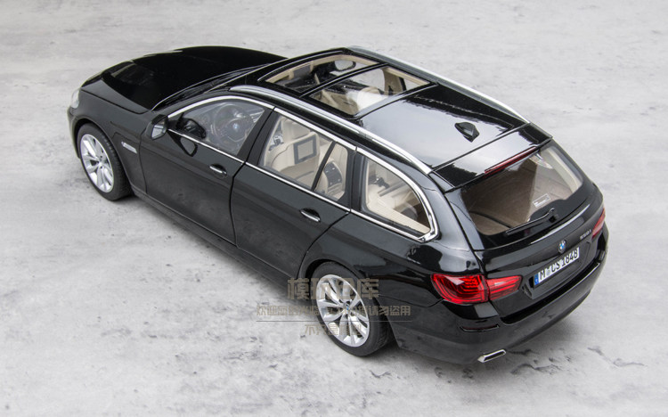1: 18 NOREV BMW 550i 5 series station wagon simulation die cast