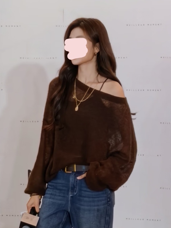 Xingyige Sun Qian's Same Style Long-Sleeved Coffee-Colored Cashmere Knit Sweater for Women, 2026 Autumn New Sweater Top
