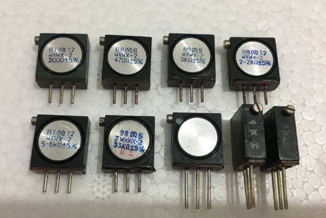 WXWX-2 200 Euro 470 Euro 2K 2 2K 4 7K 33K Precision wire wound potentiometer side adjustment