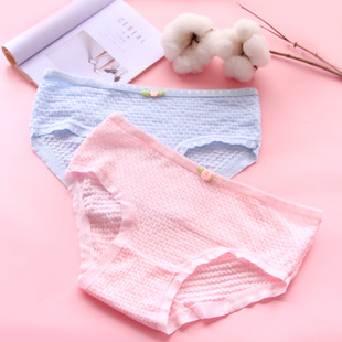 Sinh viên cao đàn hồi rộng eo mềm cotton thoải mái eo phim hoạt hình in bông tam giác đồ lót bán buôn