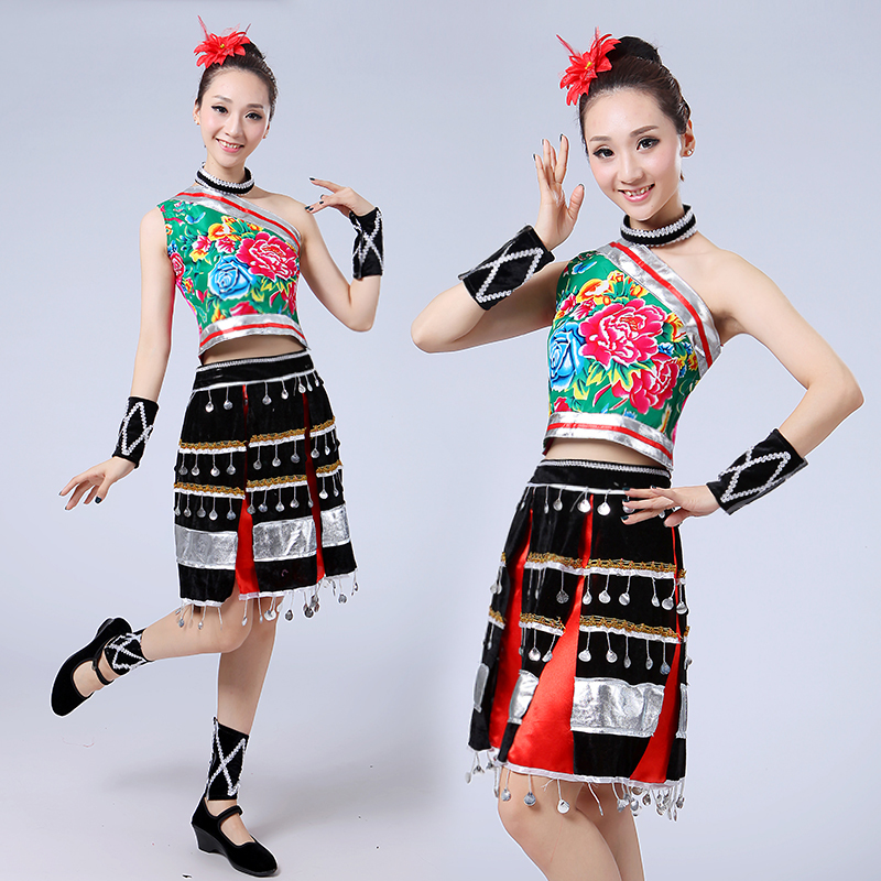 Wa and Zhuang nationality walk among the mountains and rivers, dance performance costumes, Miao nationality, Yi nationality, Tujia nationality, Yunnan ethnic minority costumes, women