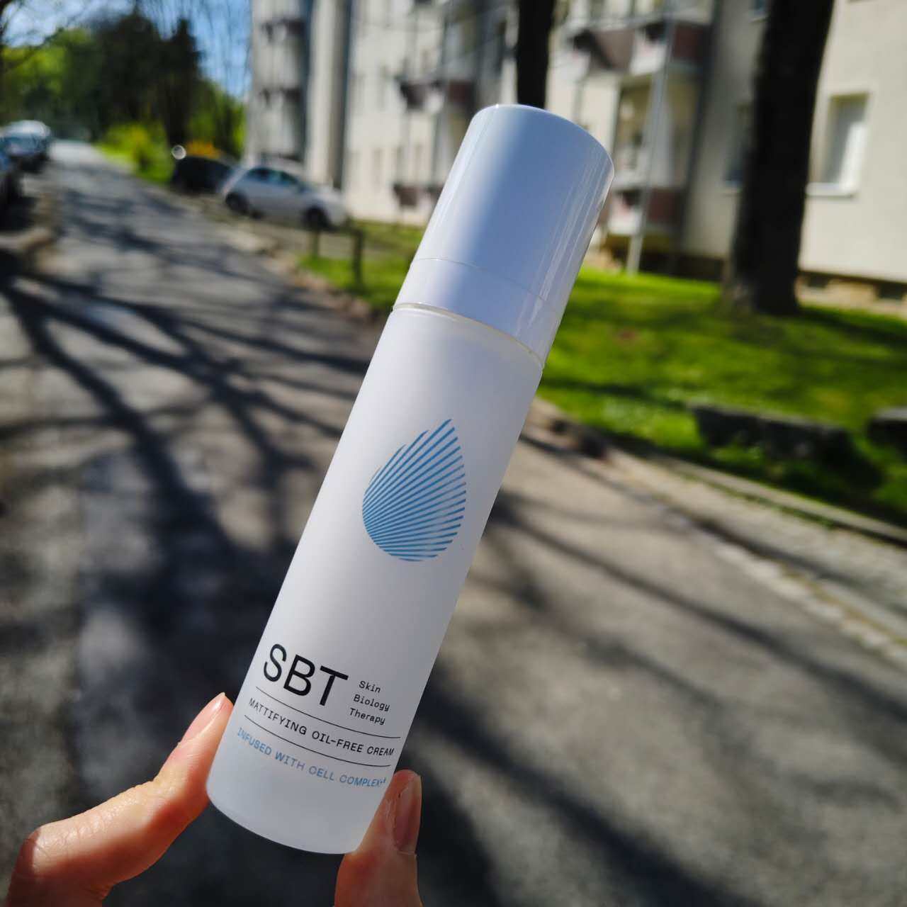 🔥油皮亲妈乳液被我挖到啦！SBT控油提拉紧致乳液测评｜毛孔隐形+水光肌养成记_乳液_淘宝美妆网