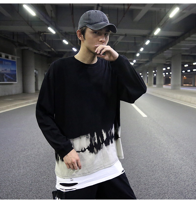 Gradient Split Tee Image 4