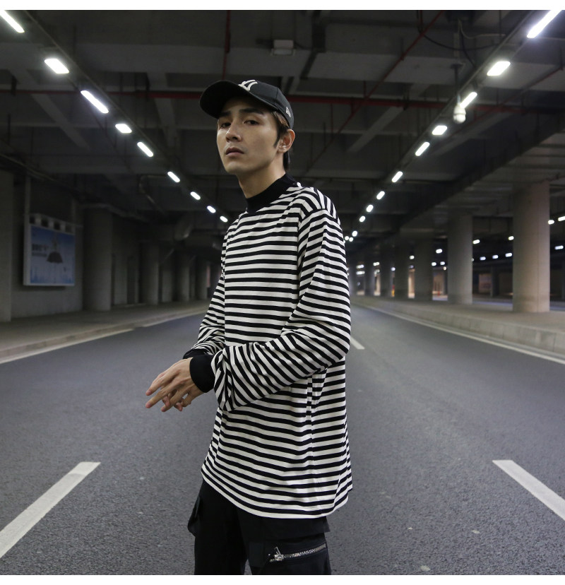 Oversized Striped T-shirt 3