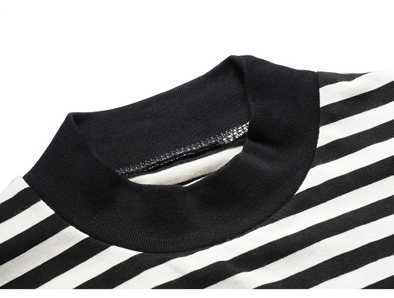 Oversized Striped T-shirt 8